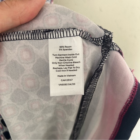 🦋Talbots Blue Purple Geometric Short Sleeve Mini Dress Medium Comfy Stretch - Picture 3 of 6